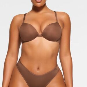 SKIMS Ultimate Bra PUSH-UP PLUNGE BRA Size 34D in Jasper(brown) NWT in packaging